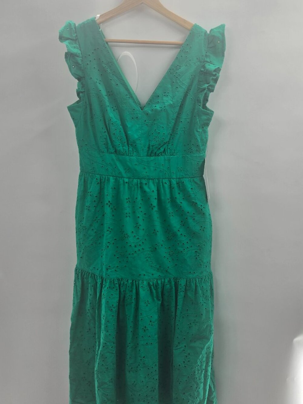 Maggy London Green Tiered Eyelet Faye V-Neck Midi Dress Size 4